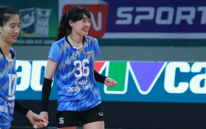 Tin nóng thể thao sáng 16/8: Hoa khôi Trung Quốc tới Việt Nam thi đấu, MU được dự đoán sẽ nằm ngoài top 4