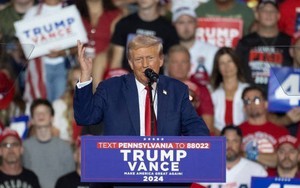 Ông Donald Trump vận động cử tri ngoài trời lần đầu tiên sau vụ ám sát hụt