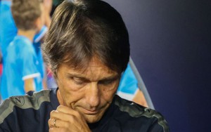 Góc Anh Ngọc: Giải cứu thuyền trưởng Antonio Conte