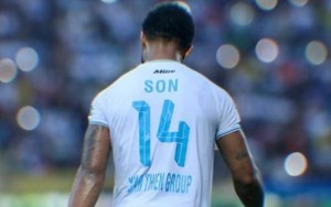 'Vua dội bom' V-League nhập quốc tịch với cái tên mới lạ, dân mạng phấn khích với viễn cảnh khoác áo ĐT Việt Nam