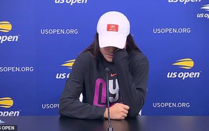 Nhà vô địch US Open bật khóc ngay giữa họp báo vì bị loại sớm, chỉ ra sai lầm với bài học đắt giá