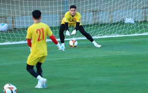 Văn Đức mong được đá chính, đội tuyển Việt Nam thiếu 7 cầu thủ ngày hội quân