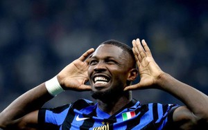 Inter Milan lên ngôi đầu bảng Serie A sau màn hủy diệt nhà vô địch Cúp C2