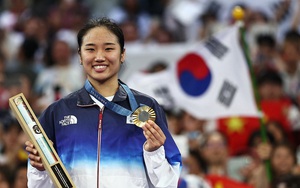 Ngôi sao cầu lông xứ Hàn giành tấm HCV Olympic lịch sử sau chiến thắng cách biệt đối thủ Trung Quốc