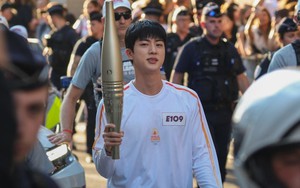 Jin BTS đứng đầu trong "Khoảnh khắc rước đuốc Olympic Paris 2024 xuất sắc nhất"