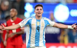 Atletico mua Julian Alvarez: Nỗi ám ảnh của Simeone