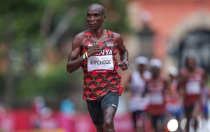 Kipchoge và thách thức lịch sử với marathon Olympic