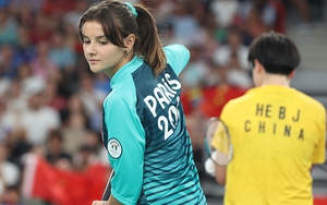 Thư Paris: Chuyện về những tình nguyện viên