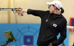 Tin nóng thể thao tối 9/8: Xạ thủ 'ngầu nhất Olympic' ngã quỵ trong buổi họp báo, Quang Hải được BTC cúp C1 Đông Nam Á gọi tên