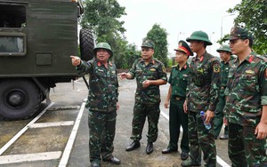 Phú Thọ sẵn sàng lắp đặt cầu phao qua sông Hồng thay thế tạm thời cầu Phong Châu mới bị sập