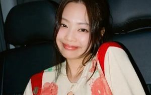 Jennie Blackpink tạo trend mới nhờ khung xương sườn nhỏ
