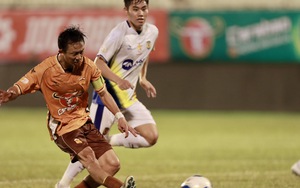 Cựu tuyển thủ quốc gia giúp HAGL thăng hoa, khiến HLV Kim Sang Sik chú ý