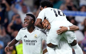 Mbappe ghi bàn trận thứ 4 liên tiếp, Real Madrid áp sát Barca ở La Liga