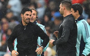 HLV Arsenal bị chê thiếu đẳng cấp, được khuyên nên đi 'uống thuốc' vì chỉ trích trọng tài sau trận hòa Man City