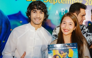 Khả Ngân sánh đôi bên tài tử Bollywood trong phim mới