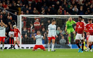 Eriksen từ người hùng hóa tội đồ, MU chia điểm cay đắng trận ra quân Europa League