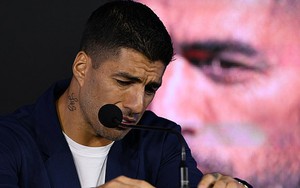 'Vua dội bom' Ngoại hạng Anh không kìm được nước mắt trong ngày tuyên bố giã từ ĐTQG