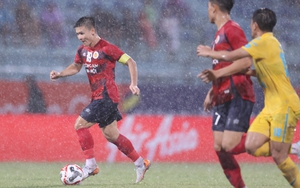 V-League 2024/25: Mùa giải hứng khởi với Quang Hải