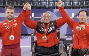 Lực sỹ cử tạ Việt Nam nói lời chân tình sau khi giành huy chương đồng Paralympic 2024