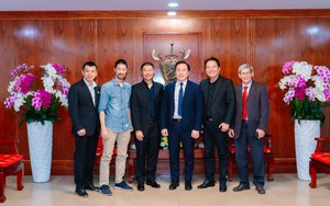 Trường IVS phát triển dự án giáo dục đặc biệt cùng Johny Trí Nguyễn và Charlie Nguyễn