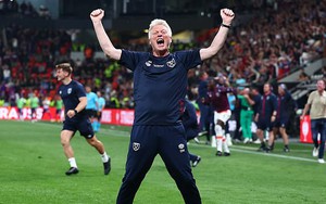 Cựu HLV MU trở lại dẫn dắt Everton, fan gợi ý mua ngay học trò đang chơi bóng ở Trung Quốc