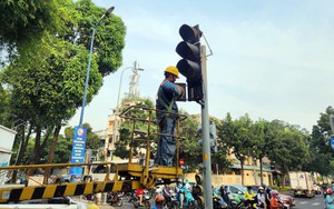 Tp. Hồ Chí Minh lắp thêm đèn tín hiệu rẽ phải để giảm ùn tắc tại các nút giao
