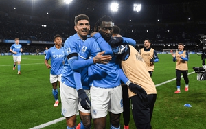 Kết quả Serie A hôm nay: Napoli xây chắc ngôi đầu bảng, Roma hòa kịch tính Bologna