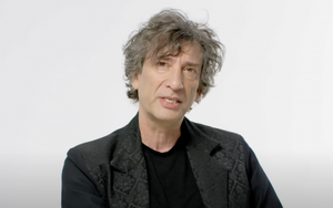 Những cuốn sách xuất sắc của nhà văn vừa bị tố lạm dụng tình dục Neil Gaiman