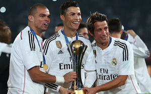 Ngôi sao từng sát cánh với Ronaldo ở Real Madrid bị cảnh sát điều tra và tịch thu cả 'tấn' tài sản