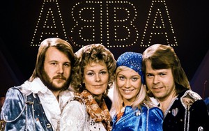 ABBA và những bản nhạc Tết quốc tế 'gây nghiện' cho năm mới 2025