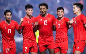 Đội hình xuất phát Việt Nam vs Thái Lan: Nguyễn Filip và  Quang Hải dự bị; Văn Vĩ đá chính 