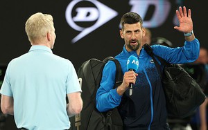 Novak Djokovic bị khán giả la ó, ngay lập tức đáp trả bằng hành động lạ sau trận đấu tại Australian Open