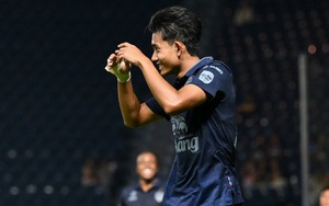 Em trai Supachok gây tiếng vang với màn trình diễn giúp CLB hàng đầu Thái Lan thắng 9-0