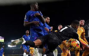 Thủ môn Chelsea nhận đủ chỉ trích, bị tuyên bố chỉ xứng đáng chơi cho nhóm cuối bảng xếp hạng