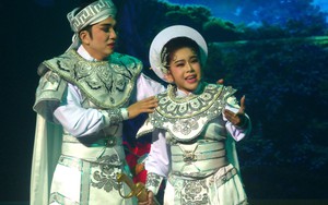 Cải lương "quẫy đạp" để vươn dậy