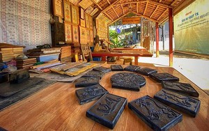 Bảo tồn tranh dân gian làng Sình