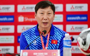 HLV Kim Sang Sik: ‘Thái Lan mạnh mẽ hơn nhưng chúng tôi sẽ chiến đấu để vô địch’