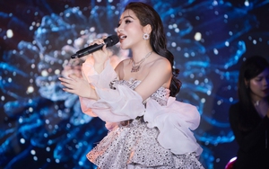 Ca sĩ Đoàn Hồng Hạnh: Đủ trưởng thành mới làm đêm nhạc riêng "Ký ức Sao Mai"