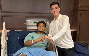 Tiến Linh đăng ảnh thăm Xuân Son, bị Văn Toàn nhảy vào bình luận kiểu 'đá xoáy'