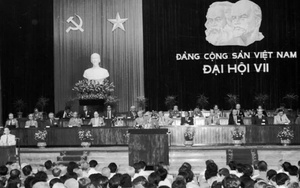 Hơn 300 hình ảnh, tài liệu triển lãm kỷ niệm 95 năm ngày thành lập Đảng