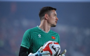 Tin nóng bóng đá Việt 9/1: Nguyễn Filip bật mí kế hoạch xuất ngoại; Xuân Son nhận vinh dự đặc biệt