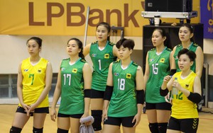 Đàn em của Trần Thị Thanh Thúy vào bán kết, đối đầu đội bóng của HLV Tuấn Kiệt