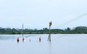 Điện lực miền Bắc khôi phục cấp điện hơn 76% khách hàng bị ảnh hưởng sau bão lũ