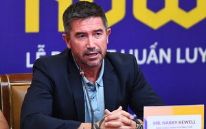 Thành bại tại...thầy ngoại