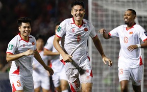 Hiểu Minh ra mắt ấn tượng ở ĐT Việt Nam, tiếp tục ‘ghi điểm’ với HLV Kim Sang Sik