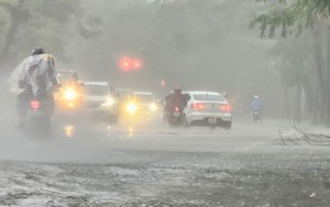 Cảnh báo mưa lớn cục bộ, lốc, sét ở Đông Bắc bộ, từ Thanh Hóa đến Hà Tĩnh