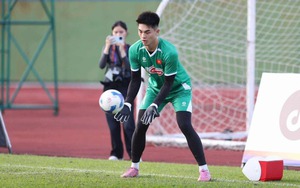 Đội hình xuất phát ĐT Việt Nam đấu Nepal: Trung Kiên thay Văn Lâm; Hiểu Minh đá chính