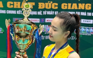 Hoa khôi bóng chuyền Việt Nam giải nghệ ở tuổi 24 rồi tái xuất ngoạn mục, được tiến cử lên ĐTQG 