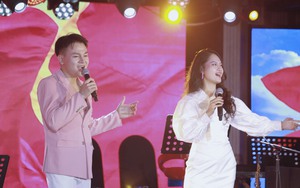 Gần 700 triệu đồng ủng hộ đồng bào vùng cao sau đêm nhạc thiện nguyện 'Thắp lửa trái tim'