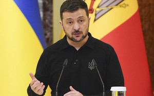 Tổng thống Ukraine chấp nhận mọi hình thức đàm phán với Tổng thống Nga